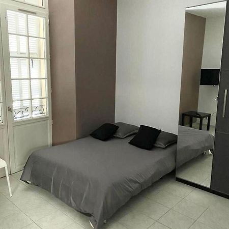 Five Stars S2 Aparthotel Marseille Bagian luar foto